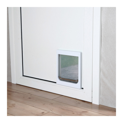 Дверцята Trixie «Free» S-M 30 x 36 см (пластик)